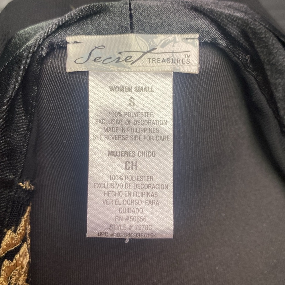 Black Satin Robe with Gold Embroidery - Picture 3 of 5